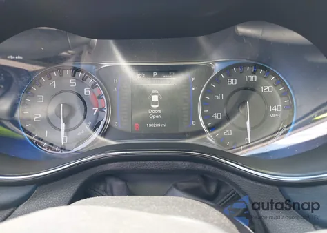 2015 Chrysler 200 S z USA, uszkodzony, nr VIN 1C3CCCBB0FN553087